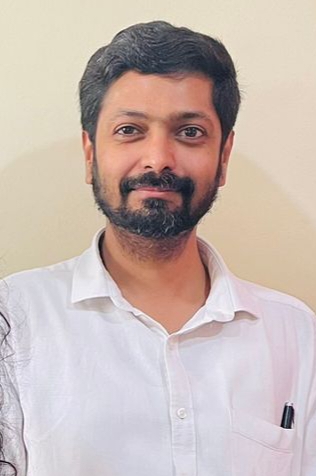 Mr. Vidyesh Dhamdere